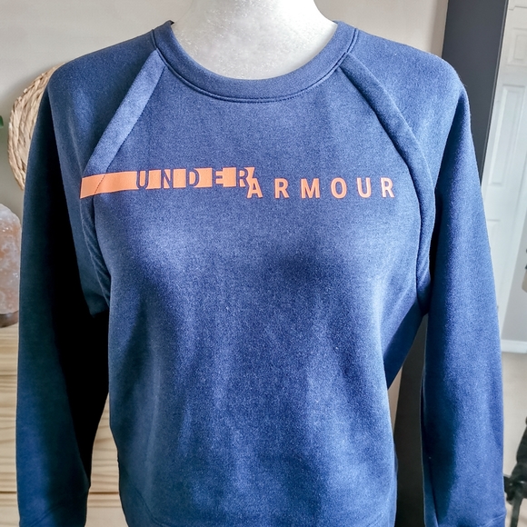 Under Armour BNWT Navy Blue Crop Sweatshirt - Picture 2 of 6